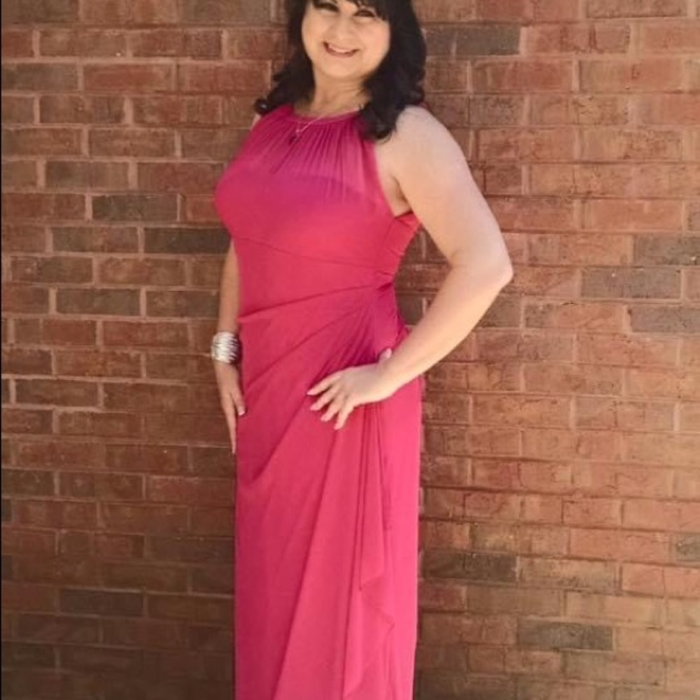 David’s Bridal formal dress. Watermelon color size 14.